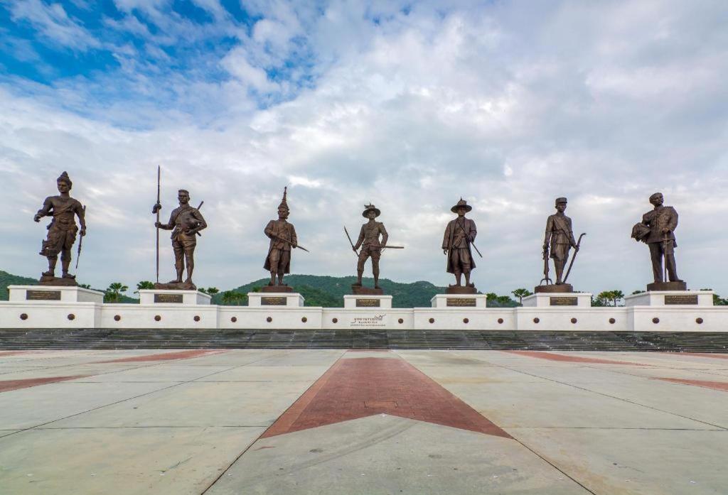 Greenfield Valley Fishing Resort Hua Hin Ngoại thất bức ảnh