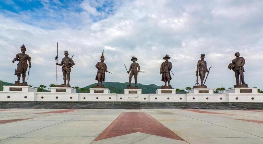 Greenfield Valley Fishing Resort Hua Hin Ngoại thất bức ảnh